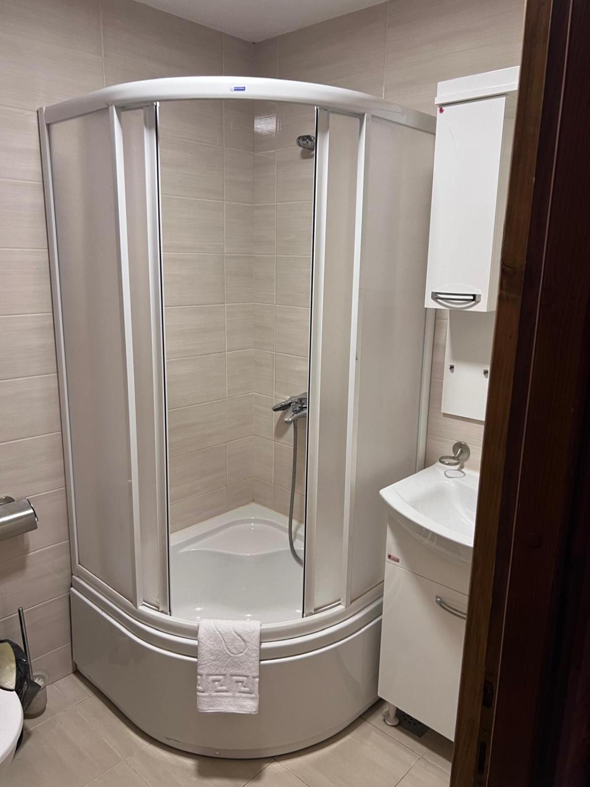 Camp Hotel Lake Views Plav Ngoại thất bức ảnh